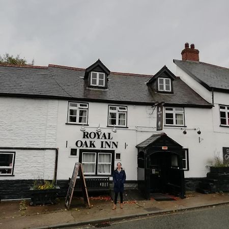 The Royal Oak Hotel Кингтън Екстериор снимка
